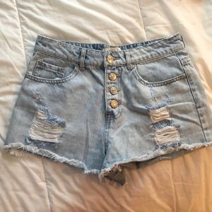 DENIM HIGH RISE BUTTON UP SHORTS!!